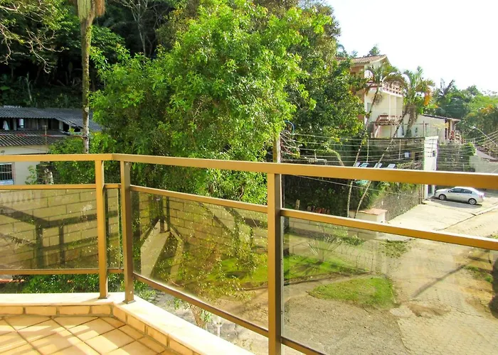 Apto a 600 metros da Praia Grande em Ubatuba SP